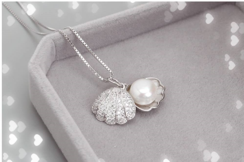 925 Sterling Silver Shell Pearl Zirconia Pendant Necklace